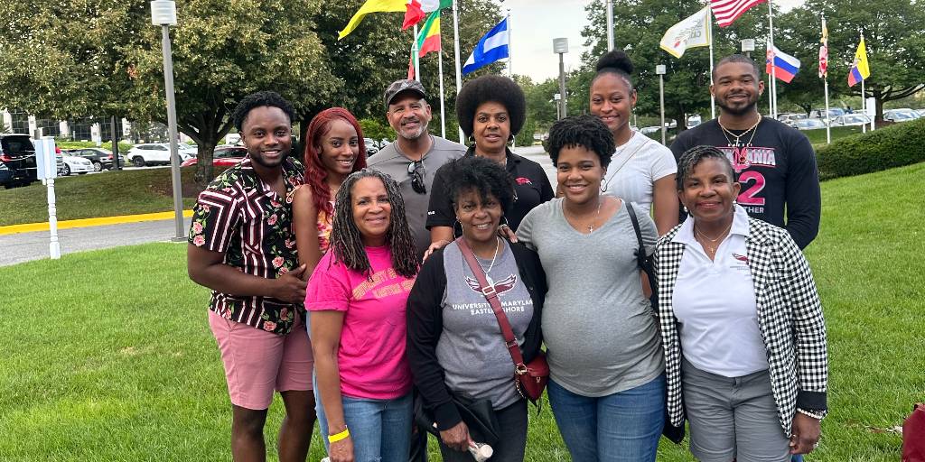 On Sunday, the UMES Greater Annapolis Alumni Chapter held its annual Crab Feast Scholarship Fundraiser at Martin's Crosswinds in Greenbelt. 

For more info on alumni events or the UMES alumni groups, go to the @UMESNAA website at umesnaa.org. #OnceAHawkAlwaysAHawk