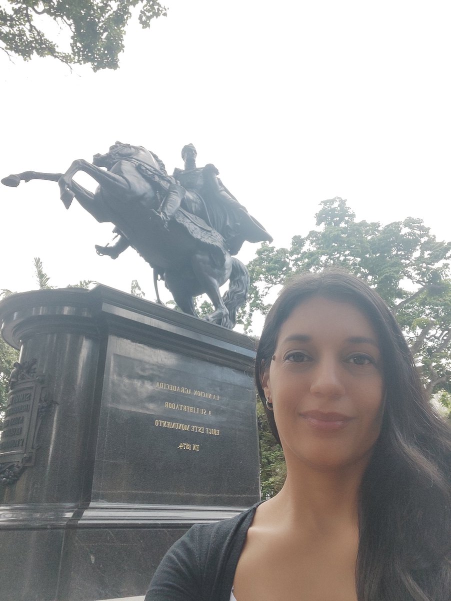 ZamoraMatea13's tweet photo. Orgullosa de ser Bolivariana, Chavista y Antiimperialista! Que viva la Patria! Que viva nuestro Libertador Simón Bolívar ❤️🇻🇪❤️✊🏻 https://t.co/vEzssw0mol