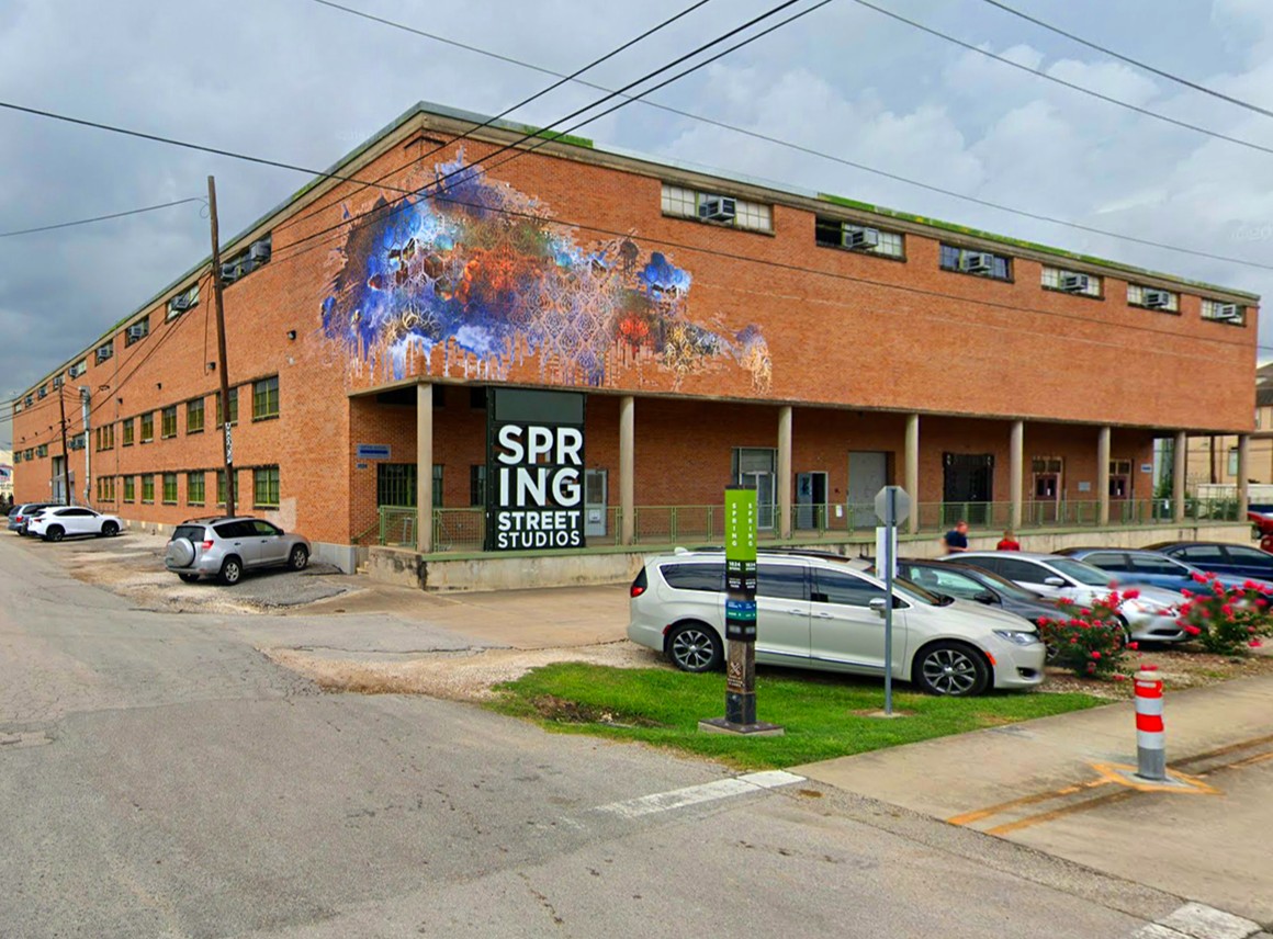 Art on the Avenue is being hosted by Spring Street Studios! These studios were the second addition to the Sawyer Yards Complex which has been transforming old warehouses and industrial spaces in the Houston area into creative businesses. Learn more: avenuecdc.org/art.