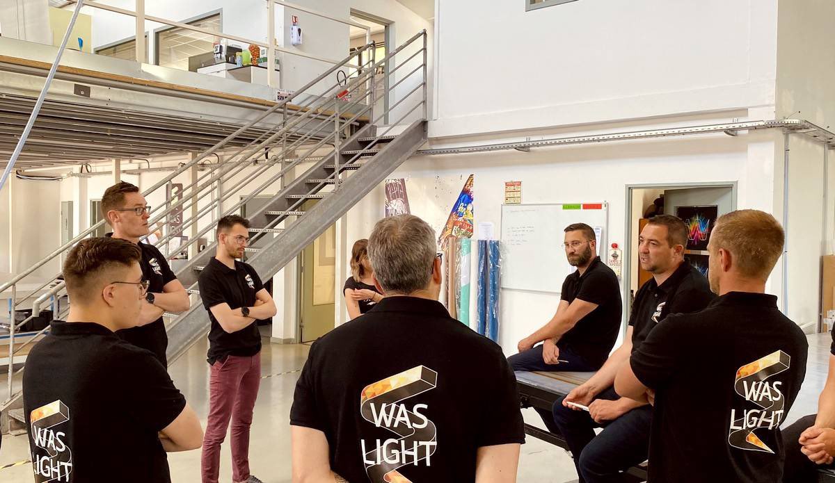 WAS LIGHT tweet media