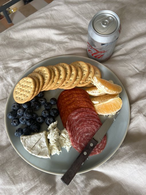 This week in life ✨ https://t.co/HPnpmWrr6S