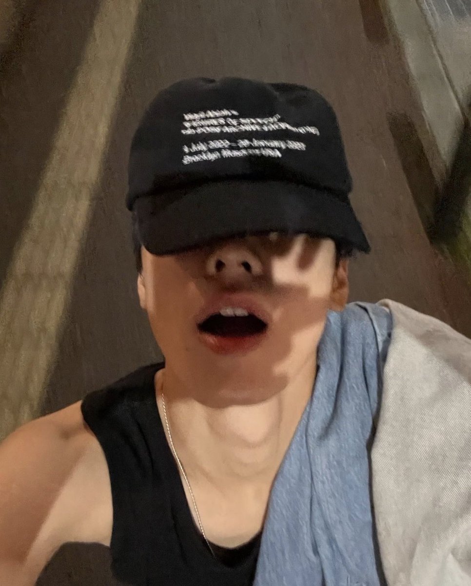 KISSYJEONS's tweet image. a tease