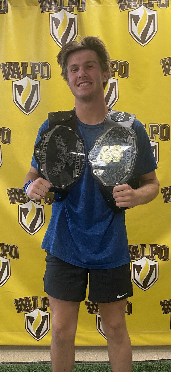 Thank you <a href="/valpoufootball/">Valpo Football</a> for the camp this past weekend. I had a great time and look forward to using what I learned this coming football season! @CoachVanAsperen <a href="/CoachLFox/">Landon Fox</a> <a href="/CoachMarquis/">Dave Marquis</a> <a href="/1Eastview1/">Eastview Football Recruiting</a> <a href="/EV_Football/">Eastview Football</a>