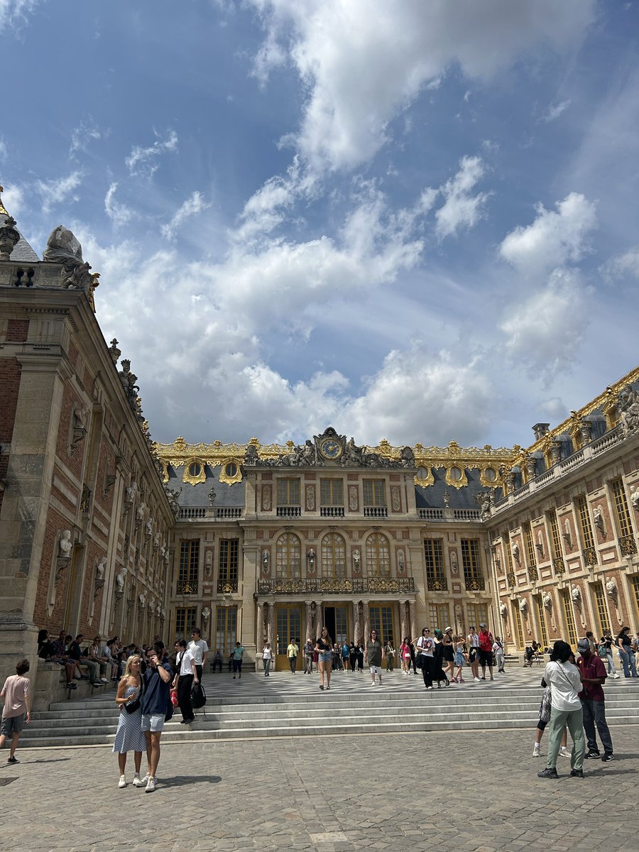 Laura Huckstep tweet media