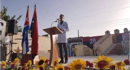Las nuevas generaciones son protagonistas en los actos por los #70Moncada. En Las Tunas Ernesto Hernández, secretario de la #UJC en el hospital Ernesto Guevara en su intervención habló de los logros alcanzados por la organización en la provincia #ConTodosLaVictoria @aylinalvarezG