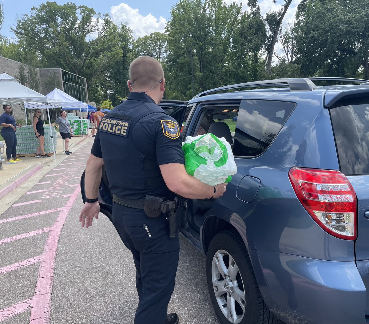 germantowntenn's tweet image. On Monday, bottled water (one case per car) will be available at Forest Hill Elementary, 3368 Forest Hill Irene Road, from 4 to 7 p.m.