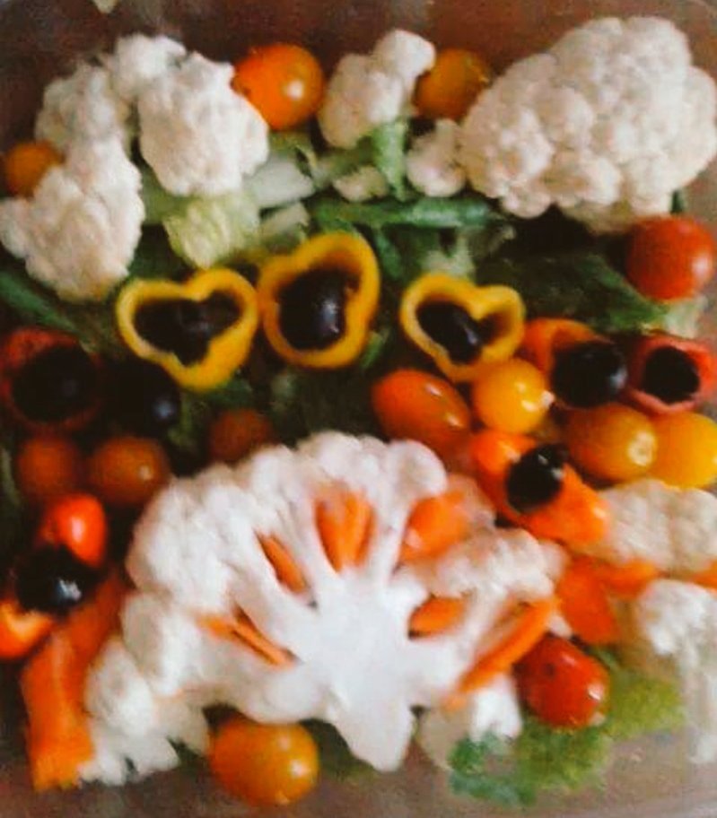 DoreneShaver1's tweet photo. #summersalads 🥗😎🌞😋are #delich 😋🔥 https://t.co/XHcPMOYVHt