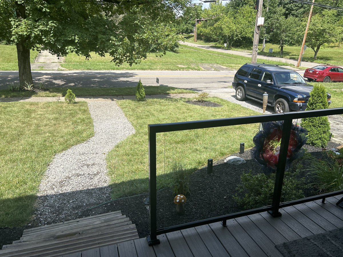 Work and a garden 💯 

#grinding