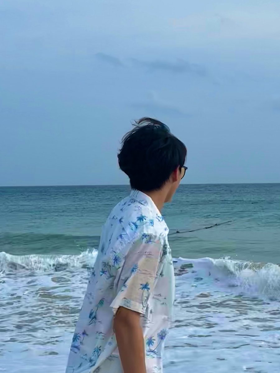 MUBAI_1124's tweet photo. 還要多久 才能忘掉你😔 https://t.co/cJB1SH17ed