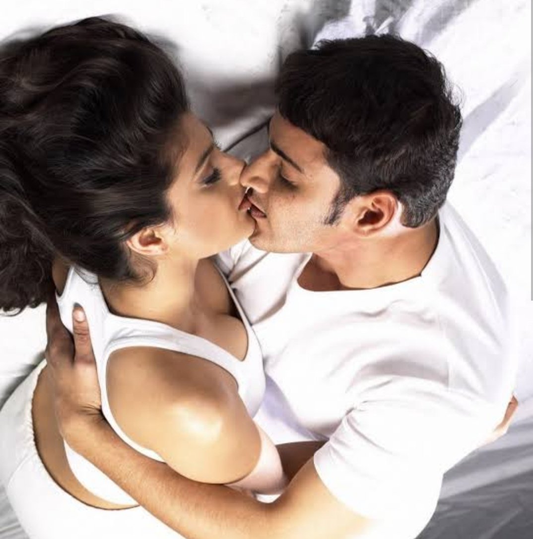 Notty_Shreya's tweet photo. Netho kiss @Prashu040 istundi kick https://t.co/y8xjwbU7xT