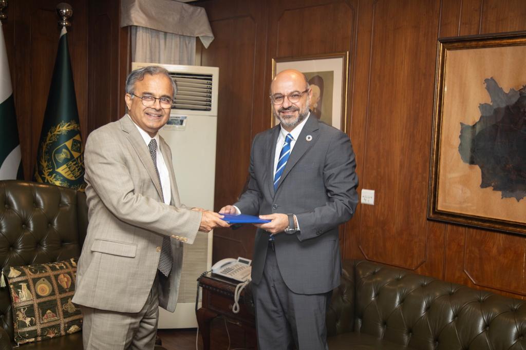 Sam Rizk tweet media