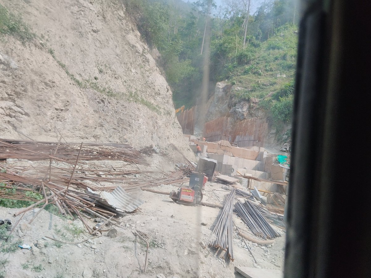 RakhiDasSinha1's tweet photo. Uncontrolled road and dam building in the Himalayas has led to multiple man-made catastrophes such as floods and landslides. The FCA 2023 will make these disasters even more likely and devastating. #SaveIndianForests #ScrapForestConservationAmendmentBill2023 @pmoindia https://t.co/BvJJIj82e5