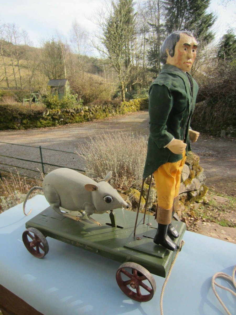 AlexBoyd's tweet photo. Sometimes you find the oddest things on auction sites. Here is a lifesize automaton of 'Robert Burns Pursued by A Giant Mouse'. I bet you never knew you wanted one until now. Haunting.
#robertburns #toamouse https://t.co/bzCmPcyC4H