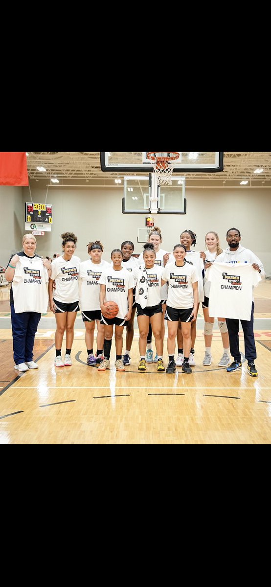 My last AAU season bittersweet moment🥲🥲 although we fell short some games, we still had a great season! Thank you to all my coaches &amp; teammates!!  
#BTA #LEGENDS