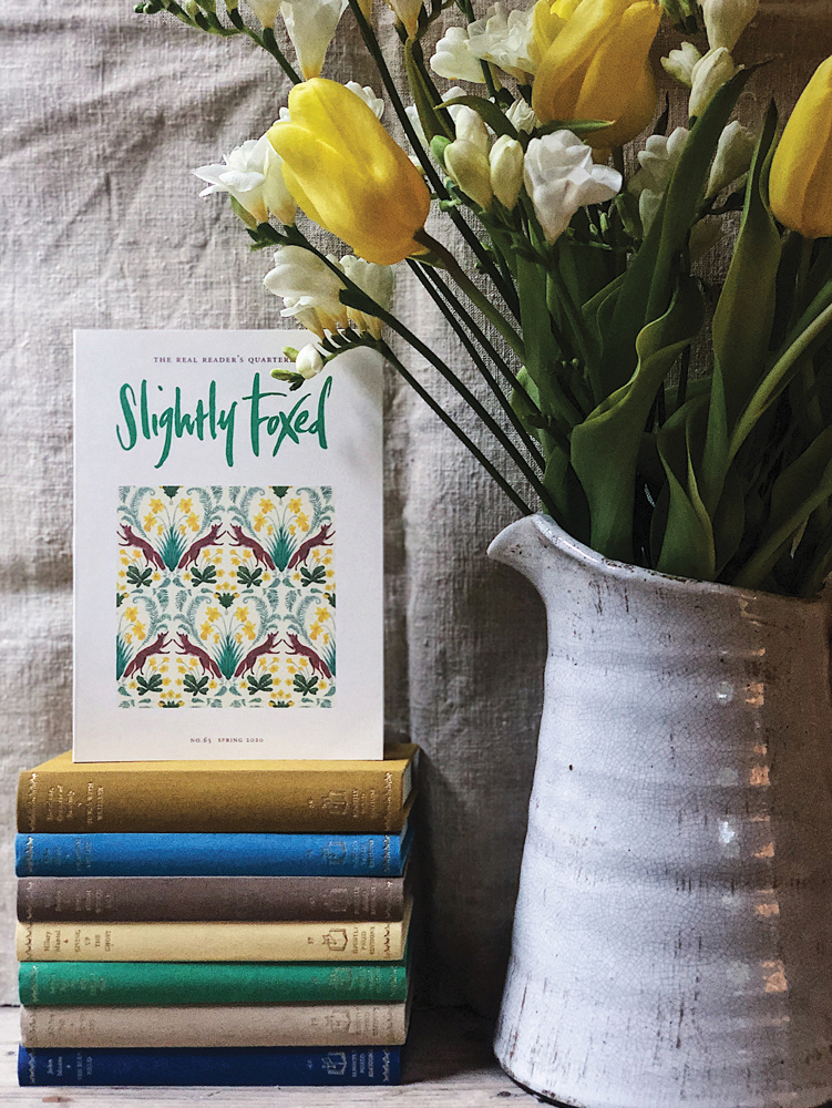 FoxedQuarterly's tweet photo. ‘Every time Slightly Foxed arrives the pile of books by my bedside, present and future, are forgotten. It is such a treat.’ || M. E. 
#FoxedReaders

Open up a world of good reading with Slightly Foxed: https://t.co/DANoO8G2kM https://t.co/LQ2uZsNCC8
