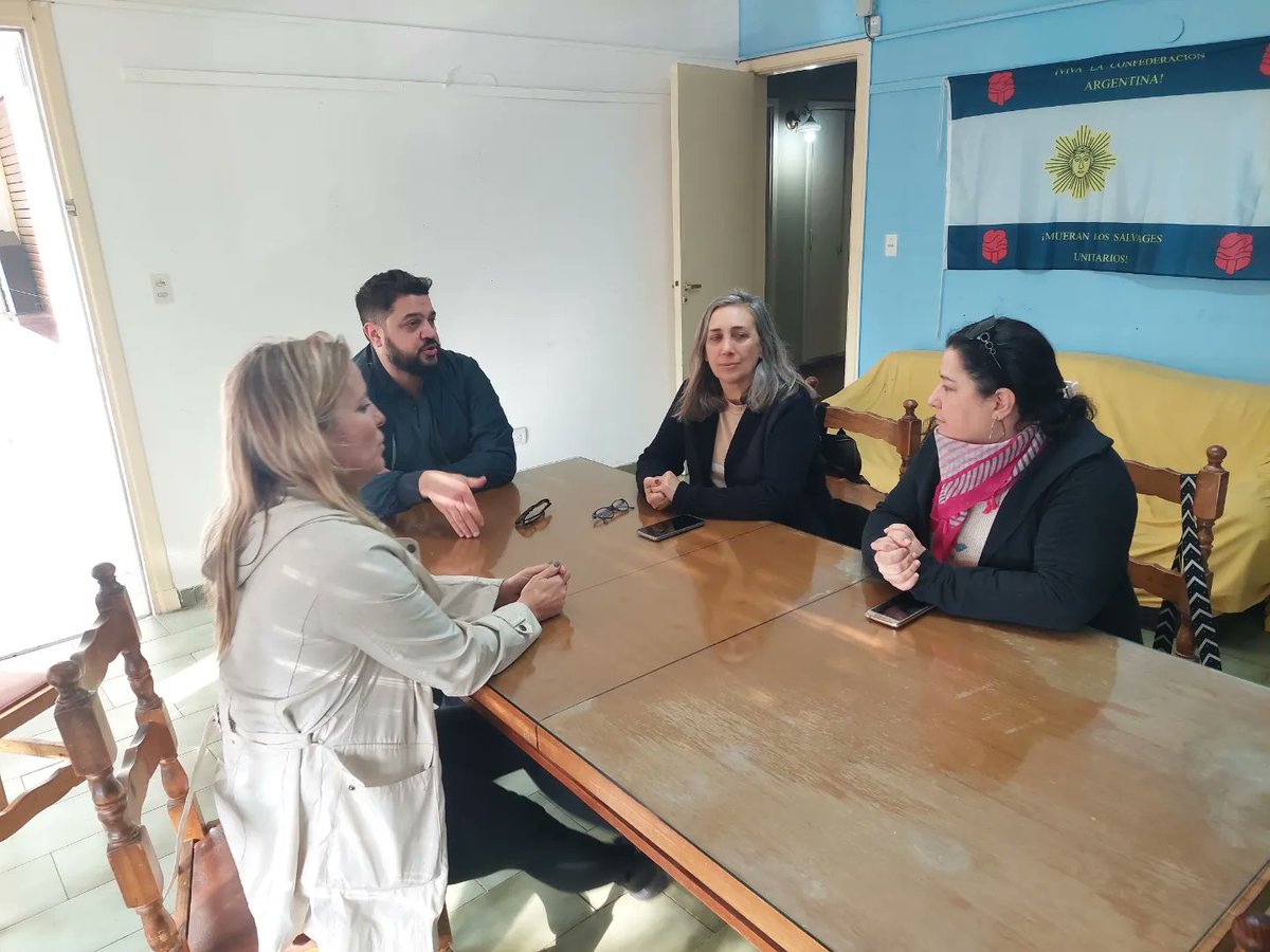 DanteBoeri's tweet photo. Charlamos con la delegada Marcia Disco, la representante del @Sutebaeche_ezei en la instancia de MAD y ACRECENTAMIENTO. 
Es fundamental el trabajo que va a realizar Marcia en estos días. @SUTEBAProvincia https://t.co/1iOJLvyucr