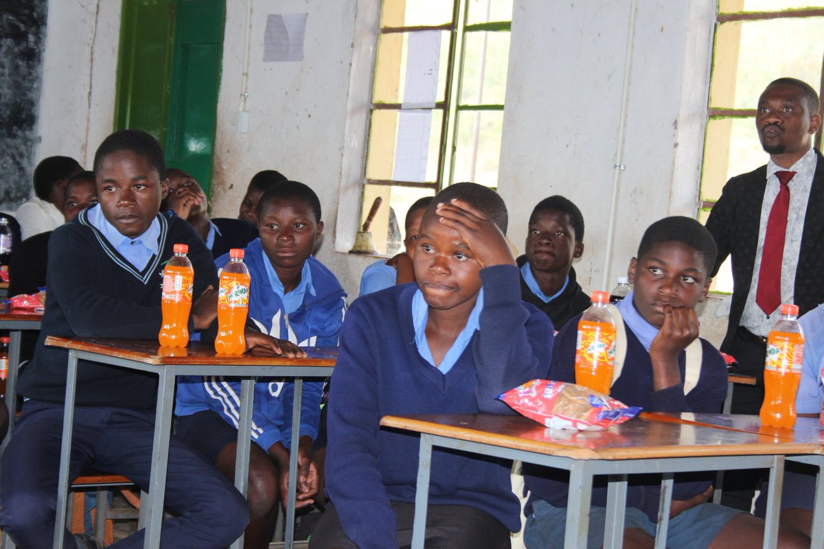 simukaupenye's tweet photo. @simukaupenye was pleased to conduct a Sexual Reproductive Health, HIV and AIDS session at Masimbe under the Community-Led HIV Prevention and Support for Youth project. Special thanks to @AIDSHealthcare for the support. #CSE #KnowYourStatusGetTested #EndAIDS2030 #95-95-95 https://t.co/LnFbnL0ZyC