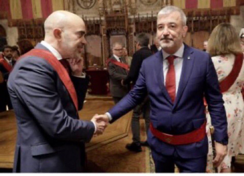 OnVasBarcelona's tweet image. Ni oblidem ni perdonem, Barcelona no es regala a perdedors. Esperem que Junts estigui a l&apos;alçada, ara o mai.