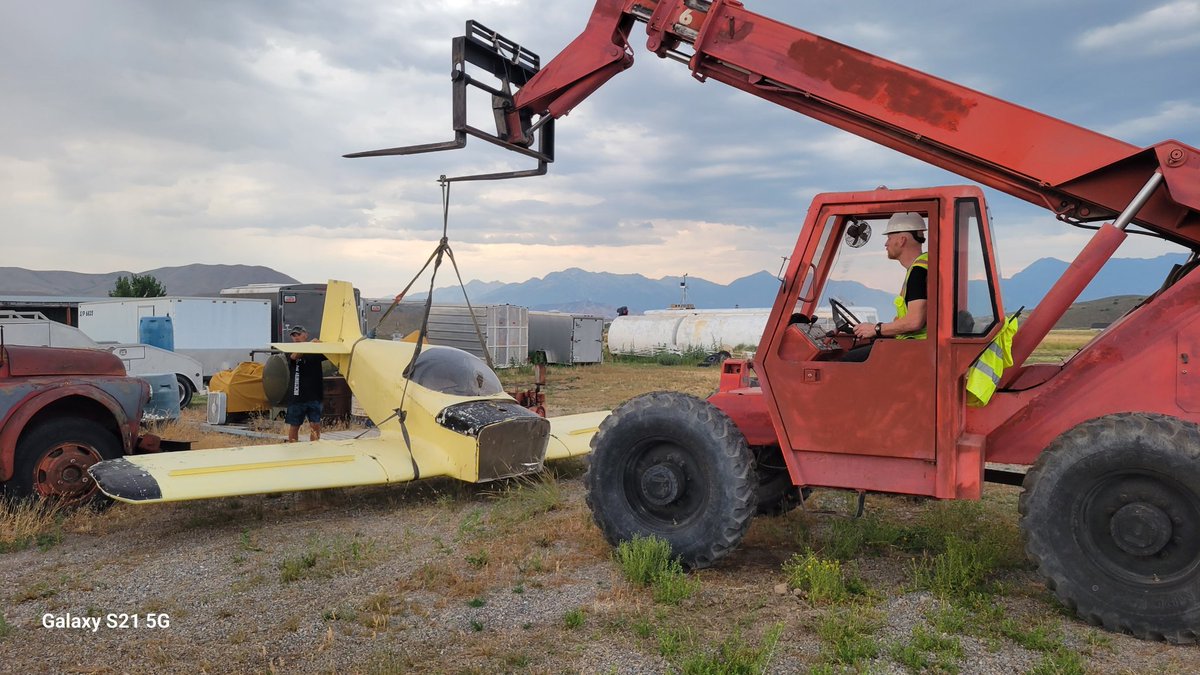 briansmobile1's tweet photo. Relocating the #tetrahedron at #cedarvalleyairport in preparation for #repairs https://t.co/ptfkWSPRar
