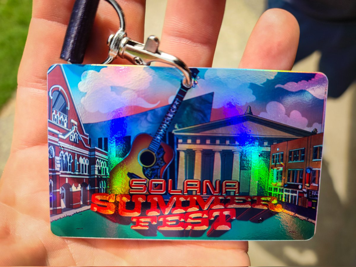 NotNPH's tweet photo. One of my favorite things I came home with from #SolanaSummerFest Custom @Sleekcard done by the amazing @deepinurSOL
The @RoveWorldApp team is completely goated. So much talent and dedication https://t.co/42LtpJeSVe
