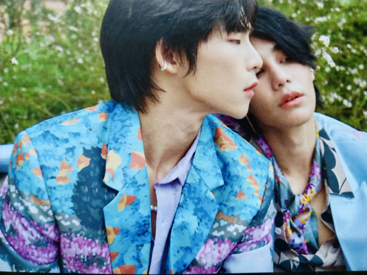 Hanlee2906's tweet image. This photoshoot is for JG fanmeeting in Paris 2022.
 "A Life in Paris" 
We keep it like a treasure and a secret almost a year for some reason.

Taken on Feb 16, 2022 
#Gameplayrb #JeffGame #Gameplayrb