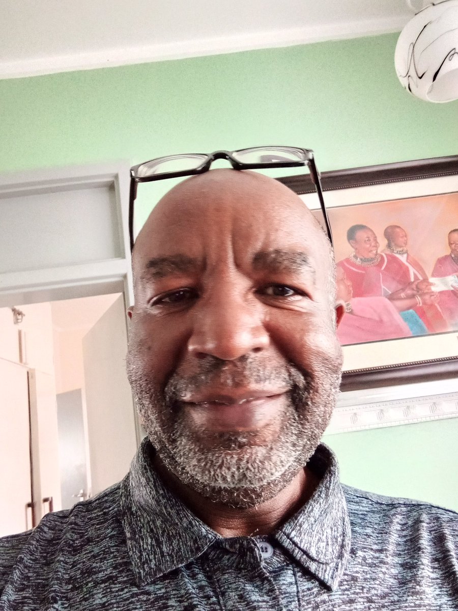 valuedconverse's tweet photo. No time to shave during 10 days of noble Silence during Vipassana meditation course. Imagine ten days without talking to anybody, including fellow students and roommate. No telephone, laptops, reading materials, internet or going outside the training venue. Very refreshing. https://t.co/4QCPi6somX