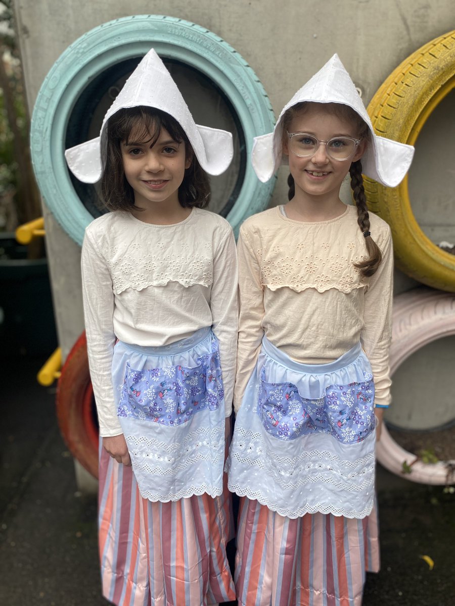KENSINGTONPS's tweet photo. Look at all the fantastic traditional costumes our students have worn to school! #MulticulturalDay #EdWeek2023 #KPS #LoveWhereYouLearn https://t.co/U3pZ0Km2L0