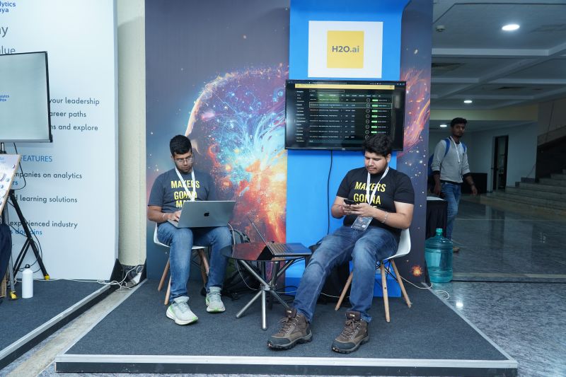 AnalyticsVidhya's tweet image. Together, we are driving innovation in data science and building a strong community. Looking forward to more exciting endeavors together!  

#analyticsvidhya #datahacksummit2023 #GenerativeAI