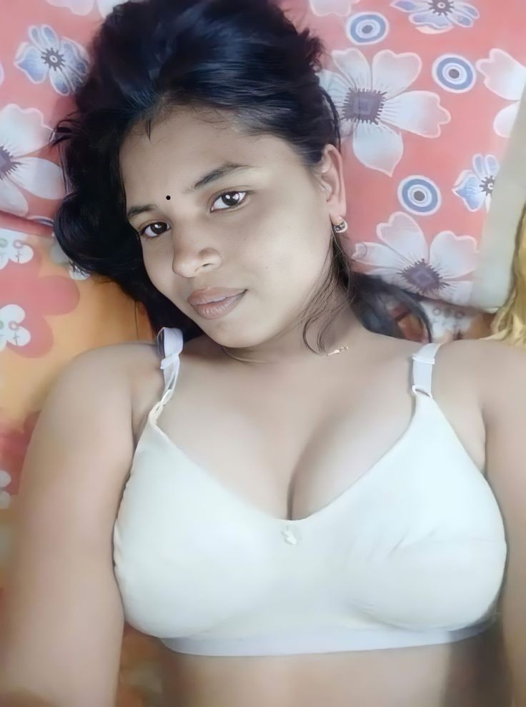 PayalSharm29598's tweet photo. Good morning friends 😘 https://t.co/RoS7AftGnf