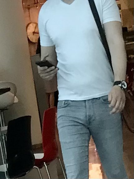 jarogy's tweet image. Do you also like to observe #bulges  around you in #public? 
#bulge #tight_jeans