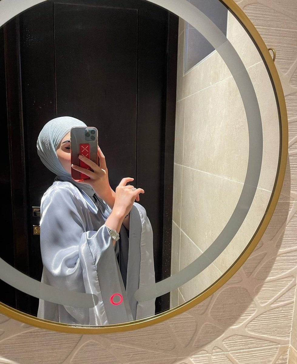 أكبر درس سوف تتعلمه في حياتك أن
ليس كل الذين حولك يتمنون لك الخير 

صـــــــ❀ــــباح الخـــــ❀ــــير