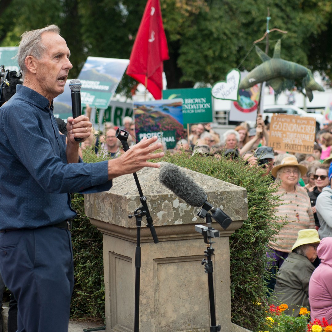 BobBrownFndn's tweet photo. We rallied for takayna / #Tarkine in 2018. Now we are hitting the streets again for Australia’s #NativeForests.

📢 This 11th-19th August, around the country, join us and call for a nationwide end to #NativeForestLogging.

Register here - https:/defendthegiants.org/events/ https://t.co/a7ddwZrC9Z
