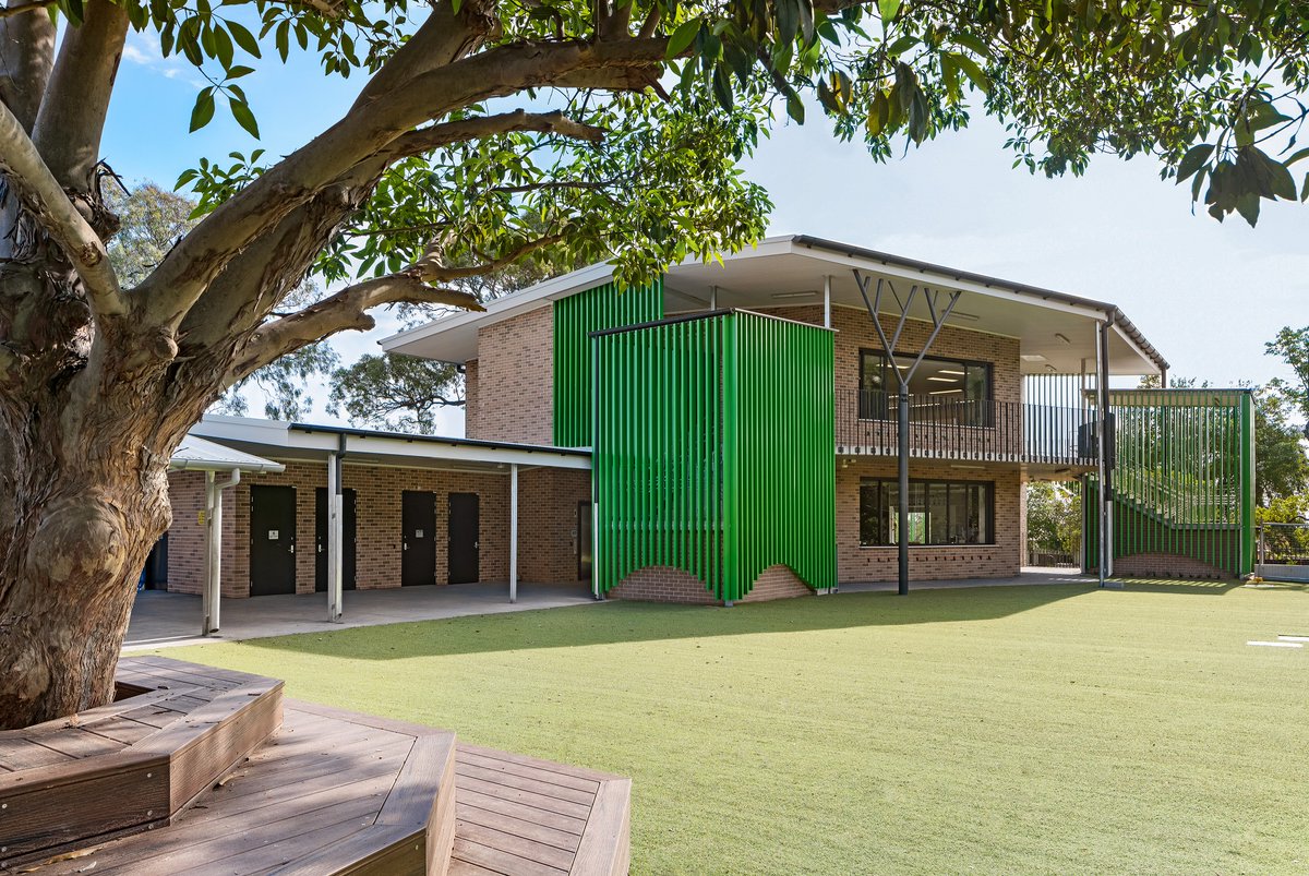 leaf_arch's tweet photo. Many learners feel anxious at lunchtime, whether they are having a bad day, have an injury, or are neurodiverse and favour ‘nooks' over expansive playgrounds. We aim to create places for all. Here are some examples of how outdoor play spaces can cater for all types of learners. https://t.co/xZY0eGKp5l