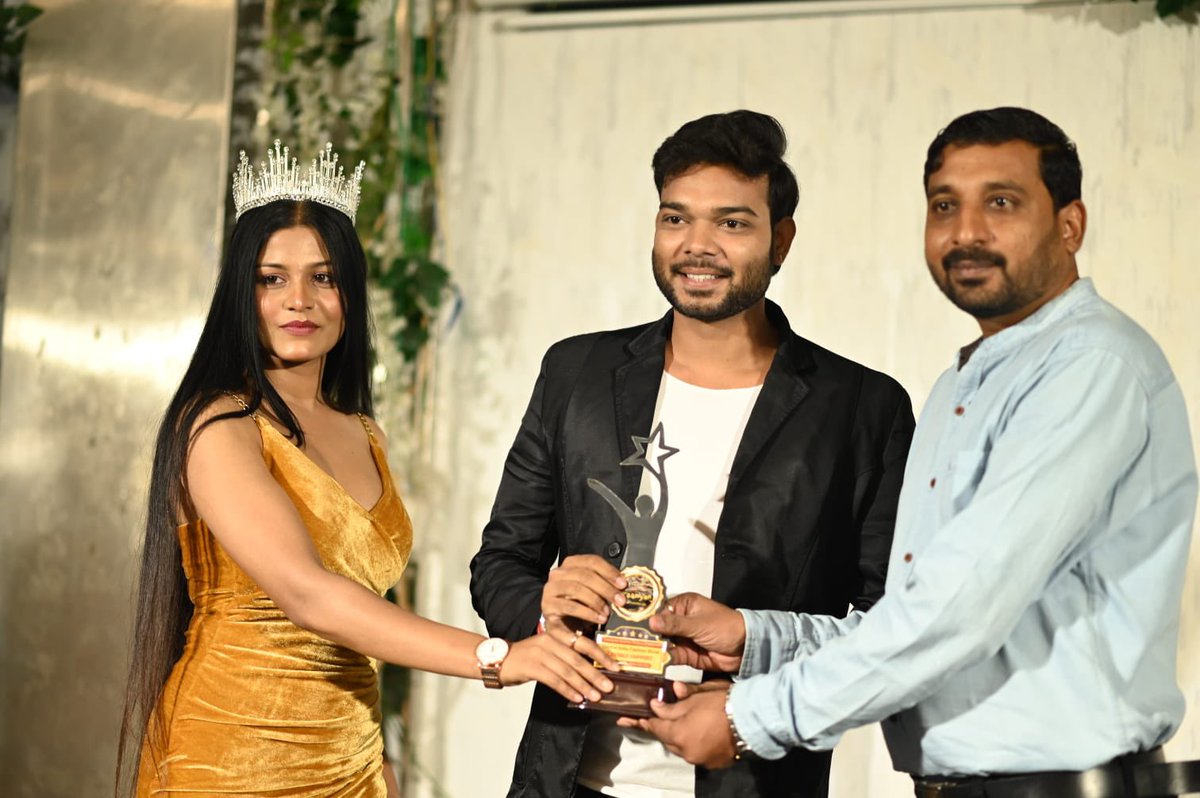 vivek_028's tweet photo. Successful event at moti mahal raipur #chhattisgarhartist #ChhattisgarhNews #chhattisgarhactor #hamarchhattisgarh #morning #chhollywoodactor #artistontwittter https://t.co/dojSR8TIR5