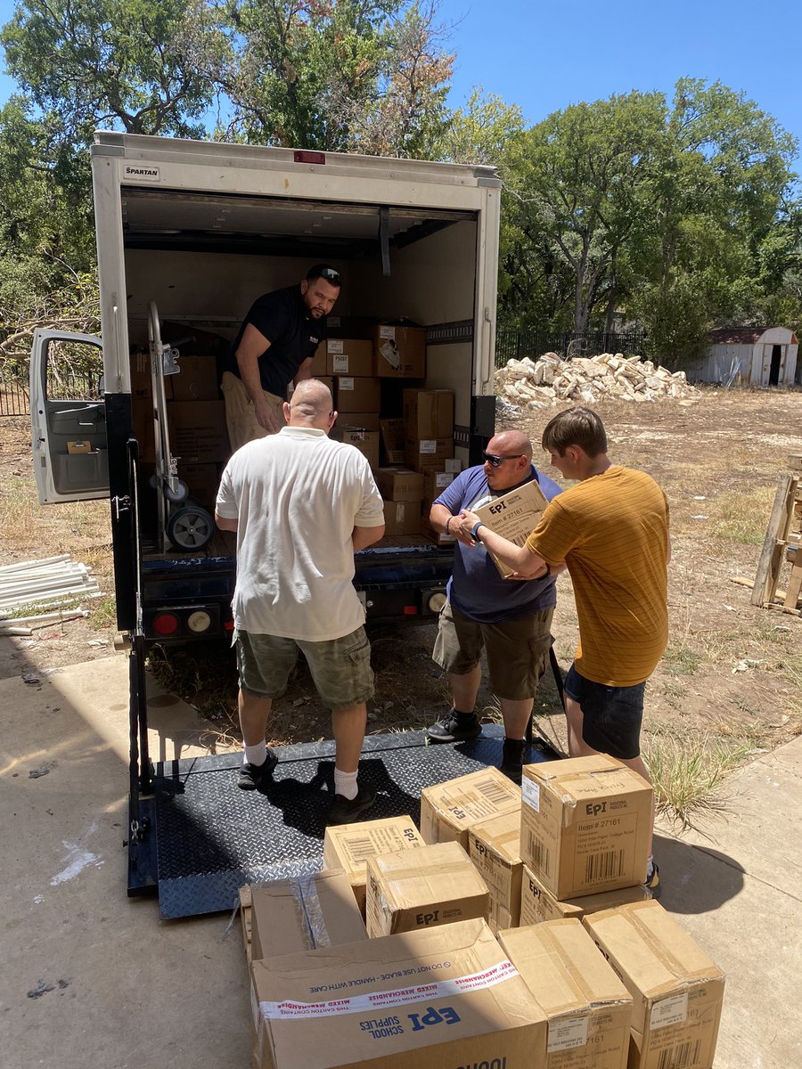 DV Presente tweet media