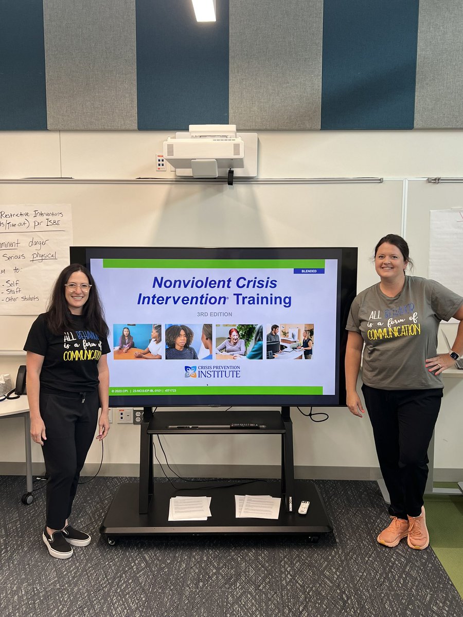 Lauren Watts tweet media