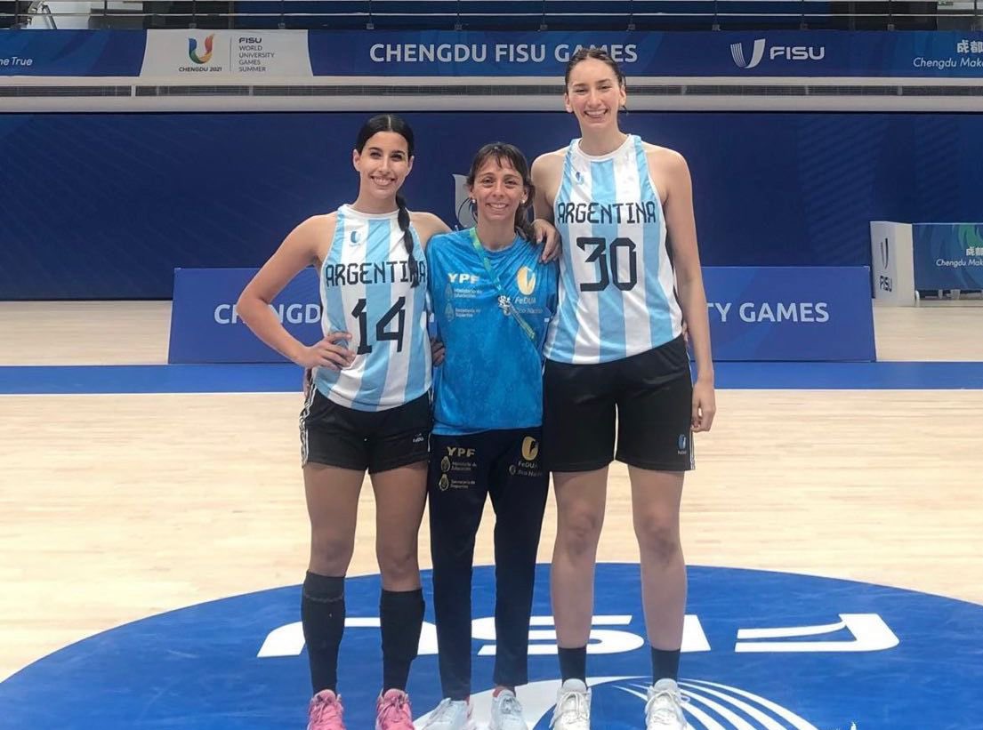 🇦🇷🏀 La Selección Femenina, con presencia entrerriana, se despidió de los Juegos Mundiales Universitarios de China con un triunfo ante Rumania. Finalizó en el puesto 10.

basquetentrerios.com/la-seleccion-u…