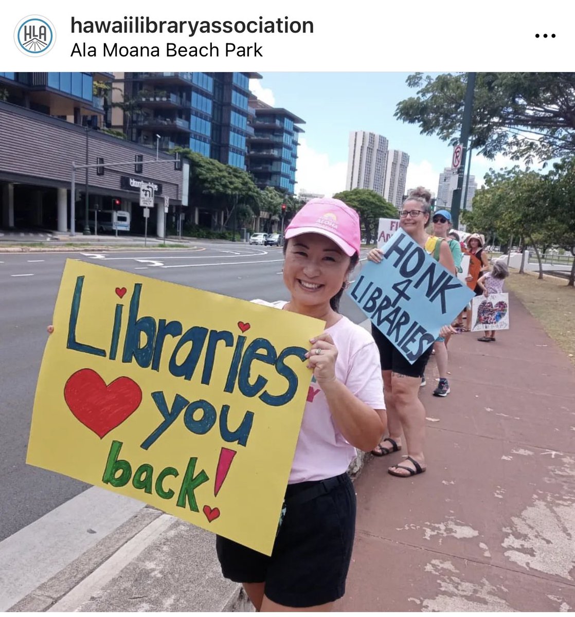 LoriMisaka's tweet image. A gentle reminder that libraries love you back! 💗🫶🏼 #supportlibraries