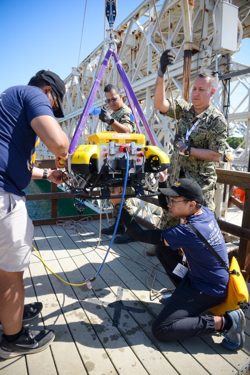 USPacificFleet's tweet photo. Innovation Spotlight: Office of Naval Research, NIWC Pacific host 26th international #RoboSub Competition
More here:⬇️
https://t.co/YAyztIYJOj
#innovation #creativity https://t.co/S7a51EWmTc