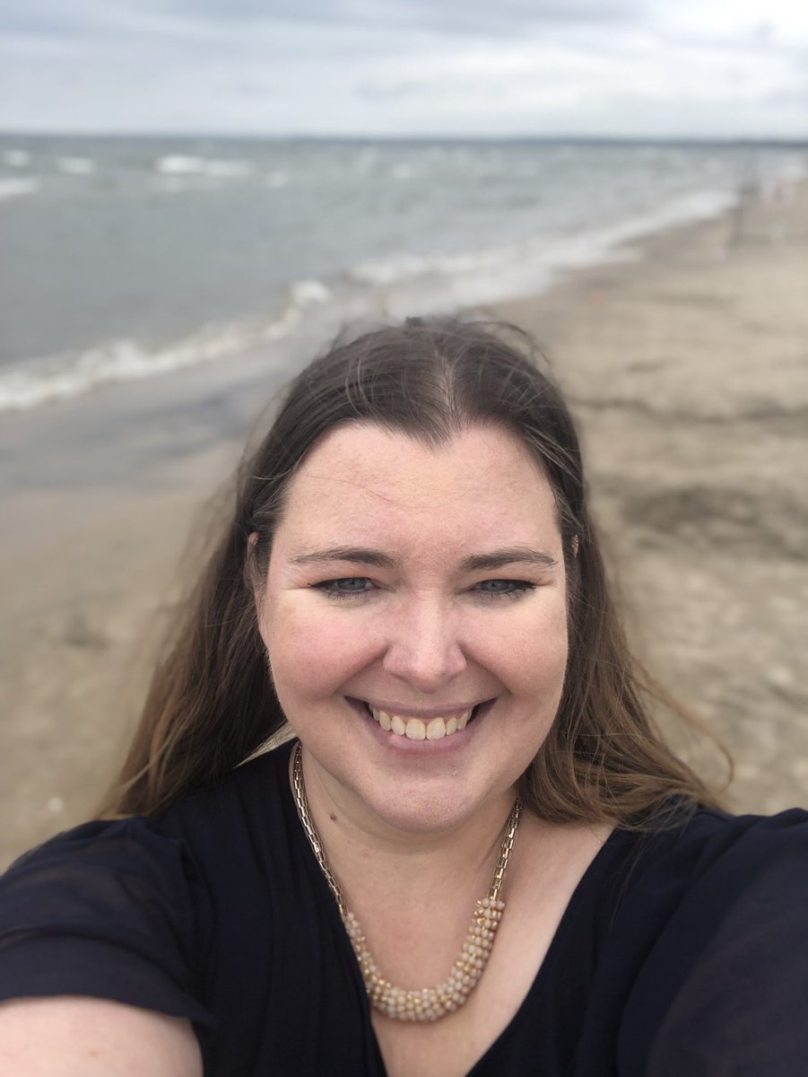KarynRN4's tweet photo. When you live rural you can end your long weekend at the beach and have no traffic driving home thru #SimcoeGreyCounties Beautiful visit with a dear educator friend of mine, her daughter and my teens. #HappySimcoeDay https://t.co/L7s1YBQVWF