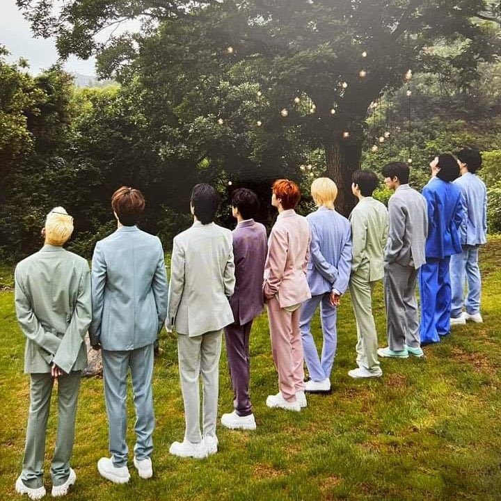 MULTIFANDOMMY_'s tweet photo. @TeeKONed02 Happy 3rd anniversary, uri Treasure 🩵💎

#TREASURE3rdANNIVERSARY #3Years_Of_Wonderland_With_TREASURE
#TREASURE_BONABONA
#TREASURE_REBOOT
@treasuremembers 
@ygtreasuremaker https://t.co/Av7PrciCuY