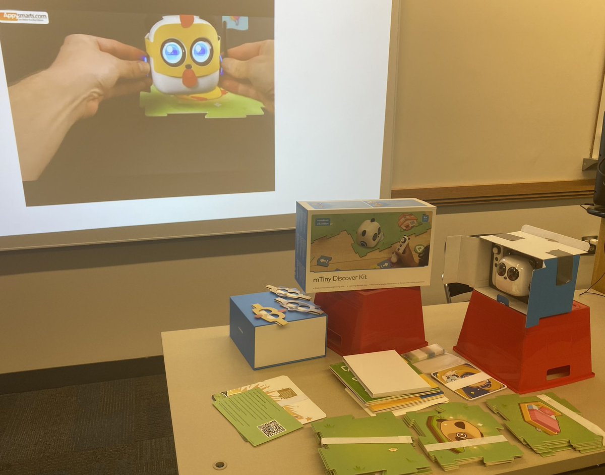 k2techieteacher's tweet photo. Adorable! This mTiny beginner #panda #coding #robot is perfect for PreK &amp; K Ss. @MakeblockEdu @CSTANewJersey @Cs4Nj @CSforALL @EndeavourJBMDL #njcspdweek #CompSciNJ https://t.co/D04b4NK6lV