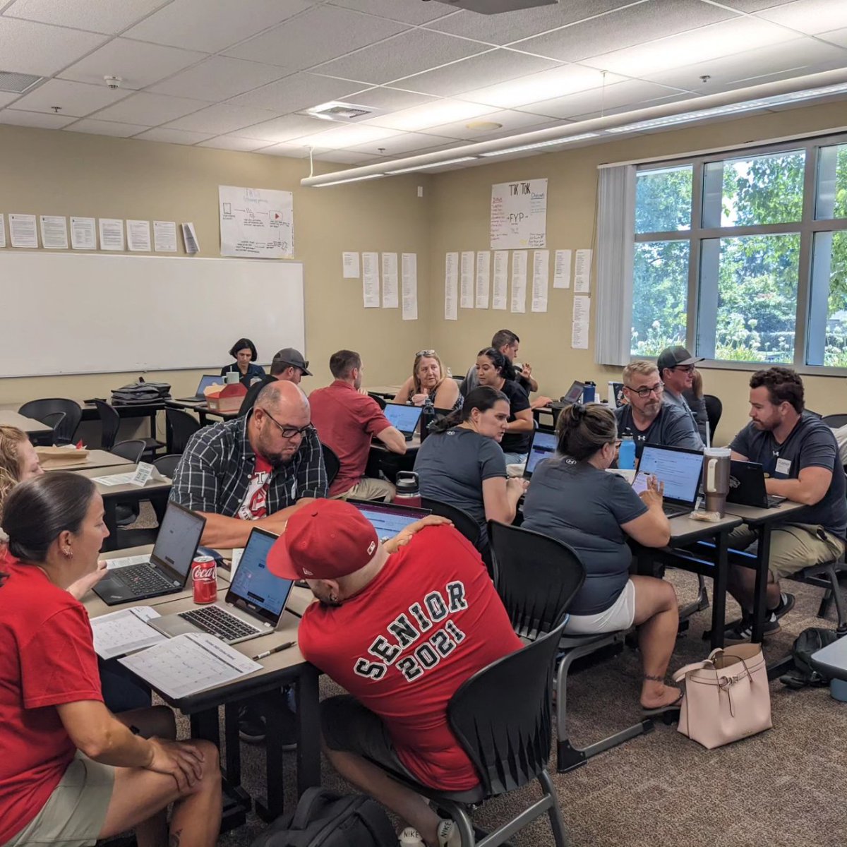 pdRJUHSD tweet media