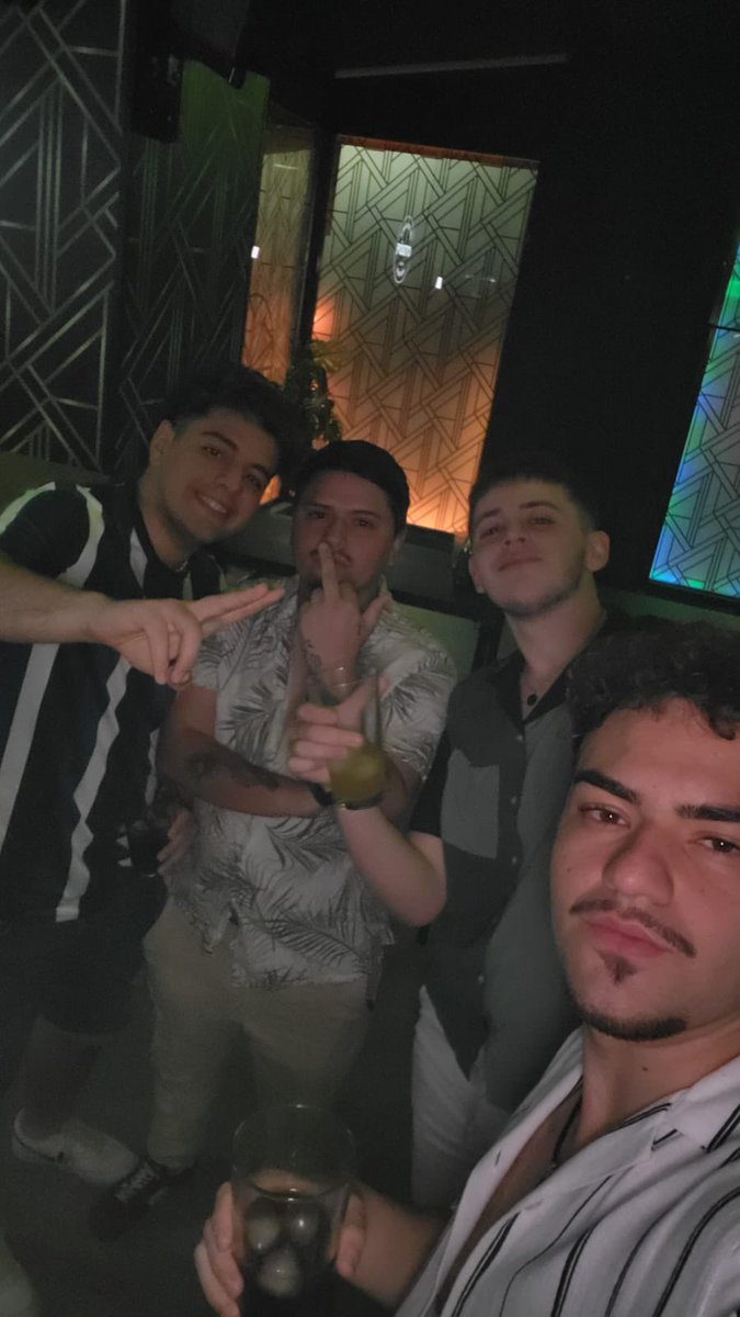 Daniveera tweet media