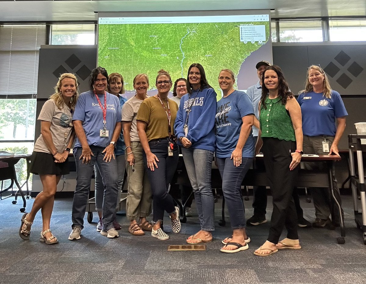 alliebethwalker's tweet photo. Cobb Water is so good to @CobbAlp educators, getting us trained and ready to teach our students how to monitor their local waterways! @TappyTurtle @TrittSTEAM #lovetothinkhere #onsitetraining #Target #RiverKids #stewards https://t.co/cnSGa5ZS57
