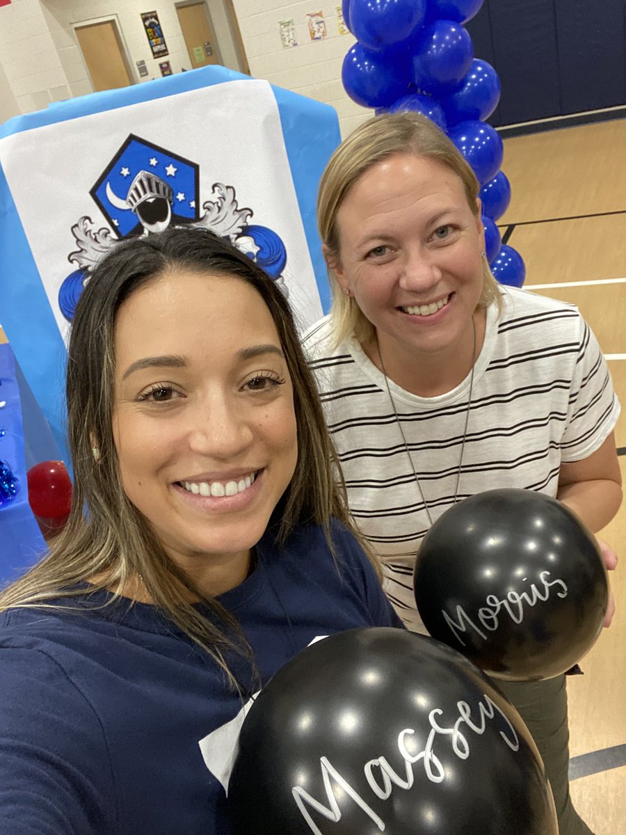 Our house committee did an amazing job today! Scavenger hunt, balloon house reveal…. Four houses, One Bryant! ❤️🖤💚💙 #bengalpride