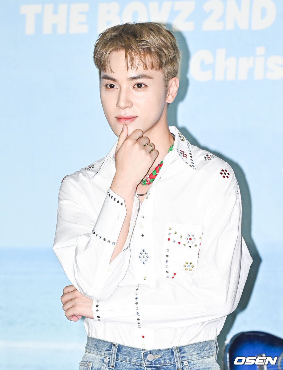 JUHAKNYEON_TH's tweet photo. (📰) NEWS ㅡ 230807 #PHANTASY #LIPGLOSS PRESS CONFERENCE (1)

จูฮักนยอน THE BOYZ 'ดูดีมีเสน่ห์'
🔗 https://t.co/fcEbMibv3G

ไม่ใช่ทั้งเกรด 1 เกรด 2 หรือ เกรด 3 แต่เป็น 'จูฮักนยอน'
🔗 https://t.co/foTIiK4o8x

จูฮักนยอน THE BOYZ 'รอยยิ้มอันสดใส'
🔗 https://t.co/CjpmmrmE6J

จูฮักนยอน THE BOYZ 'ใจเต้นตึกตัก'
🔗 https://t.co/Wc2KtzF9W4

#THEBOYZ #더보이즈 #주학년