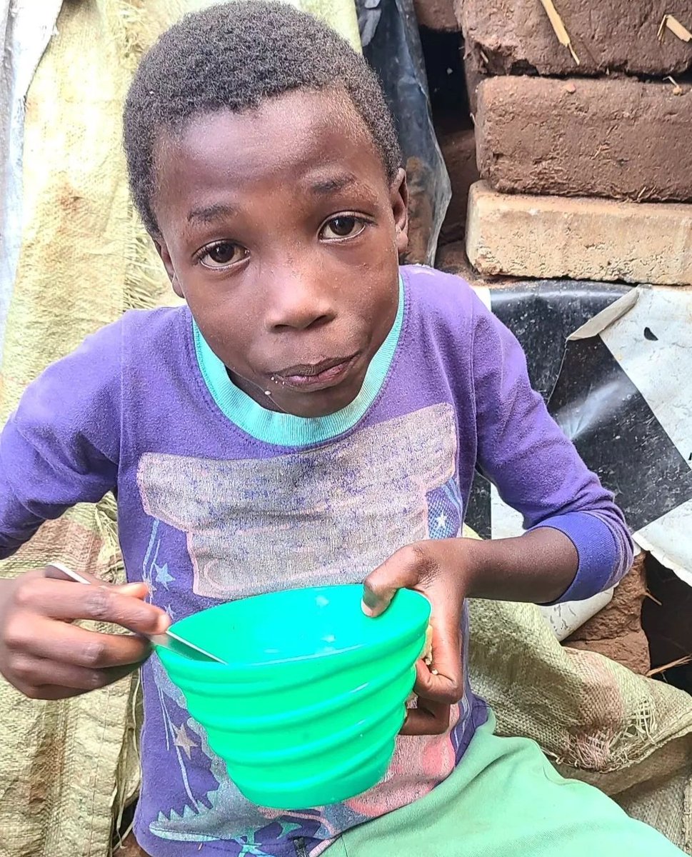 moses_kasu15399's tweet photo. No one has ever become poor by giving, please consider donating to put food on table for those who can't afford it by them selves donate https://t.co/OczCyS8QCI https://t.co/AtpzVQhYj1