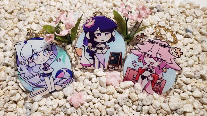 GUESS WHAT I MADEGENSHIN BEACH DAY CHARMSThey're on my shop right now!! Go get em!!!    #genshinimpact #genshincharms 
