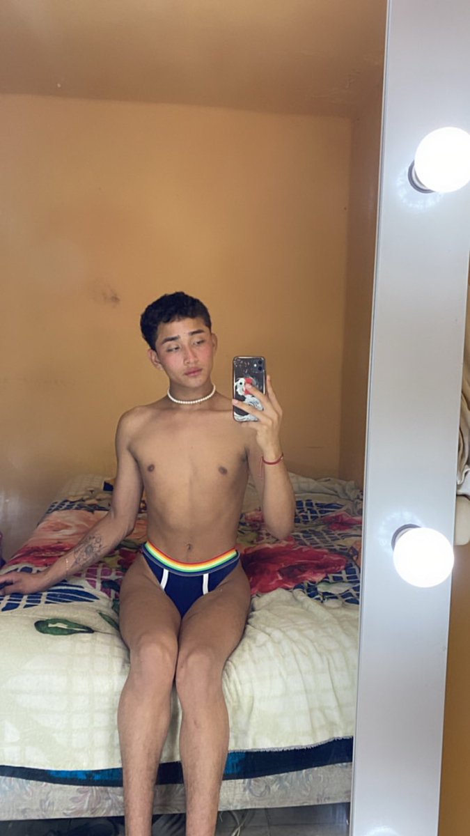 JessInosuke8795's tweet photo. Esta no la subí acá 😻😻

#Femboy #onlyfans #Gay 😍
Hace calor cierto 🥵le mando un beso 😈 https://t.co/zZU8edALfv